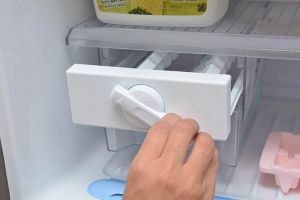 Tính năng làm đá tự động trên tủ lạnh là gì?